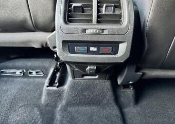 Volkswagen Touran 1,4 TSI SOUND TAŽNÉ PANORAMA benzín - 10