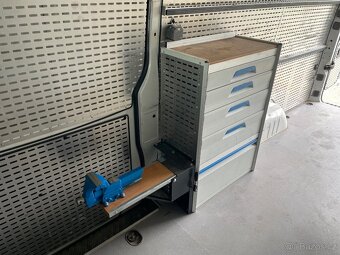 Volkswagen Crafter L3H3 2016 vestavba - 10