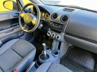 MITSUBISHI COLT 1.1 55 kW BENZÍN NAJETO JEN 92 TIS KM - 10