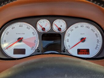 Peugeot 307 CC 2.0i 100kW - 10