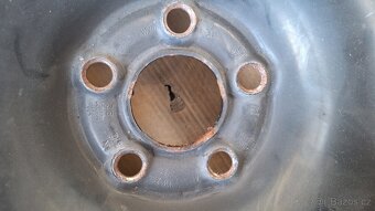 Sada disků Škoda 15" 5x100 zimní pneu 185/60 R15 5+mm Fabia - 10