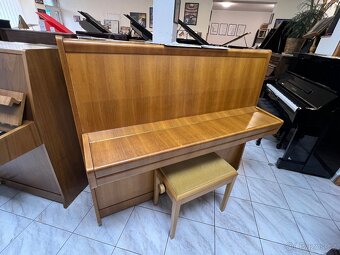 Petrof opera 125 v záruce, první servis. PRODÁNO - 10