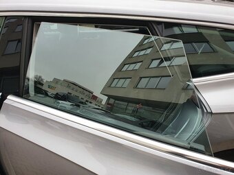 VW Arteon SB 2.0 TDI 110kW DSG FULL LED - záruka Autodraft - 10