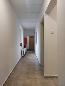 Pronájem obchodních prostor v přízemí, 156 m2 Ostrava - 10