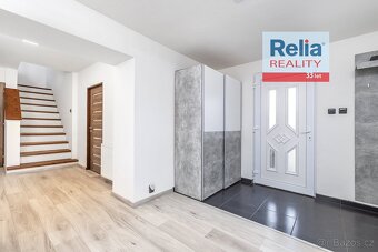 Prostorný dům s velkým potenciálem, 249 m2 - Polní Chrčice - 10