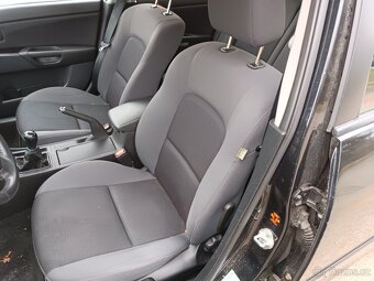 Mazda 3 1,4i klima Nové v ČR 2008 - 10