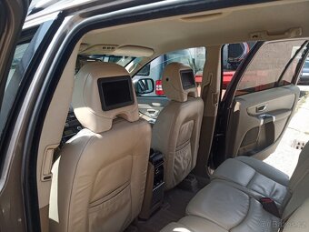 Volvo XC 90 D5 2,4d 136kw automat 4x4 7 míst kůže - 10
