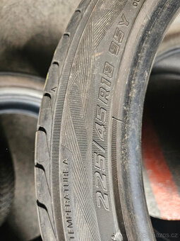 225/45R18 95Y XL Yokohama - 10
