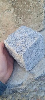 ➡️Žulová kostka - 10