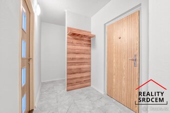 Pronájem bytu 1+1 (2+kk), 51,5 m2, šatna + 2 lodžie, ul. A.P - 10