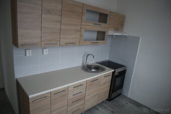 Pronájem bytu 2+1, s balkonem, ul. Osvobození, Jirkov - 10