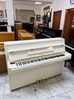 Bílá Yamaha B1 se zárukou 5 let, doprava zdarma. PRODÁNO - 10