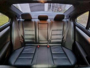 Mercedes-Benz C350cgi 4matic - 10