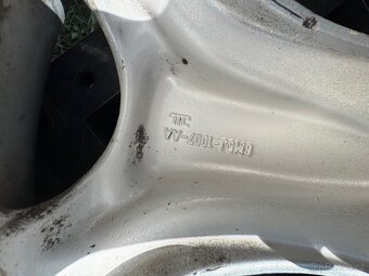 Kola Ford ST225 R18 - 10
