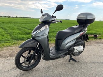 Honda SH 300 - 10
