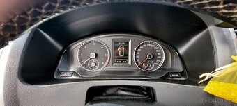 VW Caravelle - 10