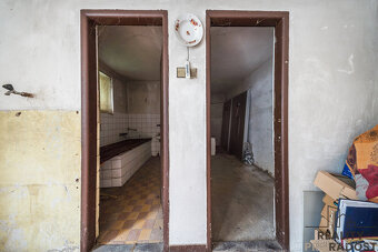 Rodinný dům se zahradou v centru Žeravic - 10