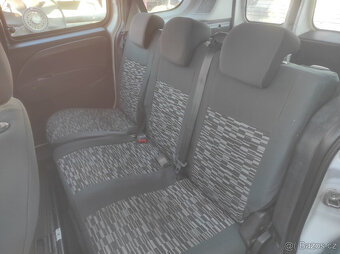 FIAT DOBLO 1,3 66kw r.v.2010 - 10