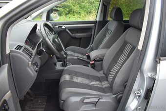 Volkswagen Touran 1,9 TDi UNITED 7MÍST,PR.SERVIS - 10