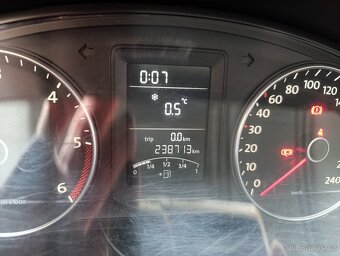 Volkswagen Transporter T5 9mist - 10