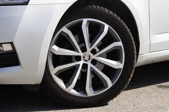 Škoda Octavia Combi 2.0 TDI Style - 10