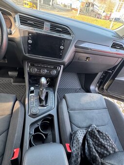 VW Tiguan allspace 2.0 Bi-Tdi -176kw 4x4 - 10
