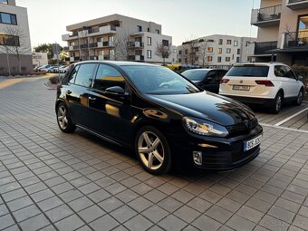 VW Golf GTI 155kW DSG Adidas - 10