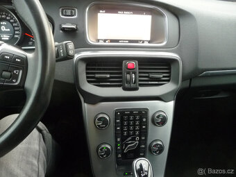 Volvo V40 D3 150k.s Momentum Automat  po 1.majiteli - 10
