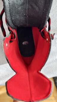 Hokejová výstroj - 10