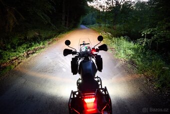 Přídavná LED světla na motorku - 10