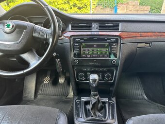 ŠKODA SUPERB 2.0TDI 125KW,MANUAL,TAŽNÉ Z.,ALU,KLIMA - 10