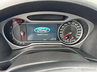 Ford S-Max 2,0TDCi 103kW, 7 míst, PANORAMA, NOVÁ STK - 10