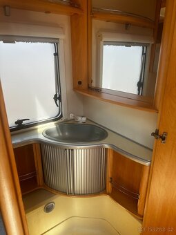 Karavan Fendt 510 SAPHIR, rok 2007, solární panely - 10