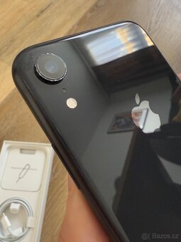 iPhone Xr - 10