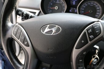 Hyundai i30 1.6 88Kw, ČR, Tažné jen 2 majitelé - 10