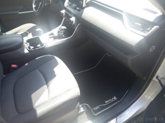 Toyota rav4 hybrid - 10