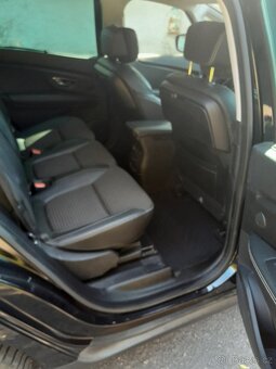 Renault Grand Scenic 1.6 dci 96kw Bose - 10