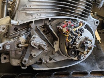 Jawa 250 Pérák-motor - 10