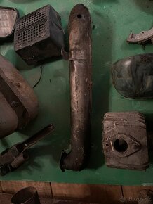 díly ze stodoly Jawa a Škoda asi 100, 120 - 10