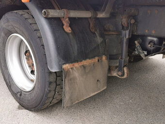 Prodám MAN LE 12.220 4X2 BL EURO 3 skříň s hydraulickým č. - 10