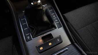 Superb combi 2.0TDI 110kW-TZ-nízké KM-1.maj-koupČR-NEHAV-DPH - 10