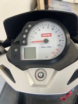 DERBI-PIAGGIO GP1 250 - 10