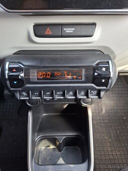 Suzuki Ignis 1.2 Allgrip 4x4 - 28.190 km - koupeno v ČR - 10