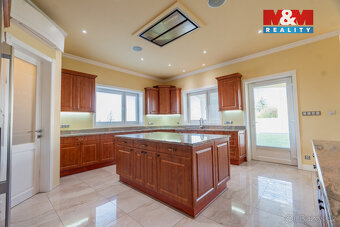 Prodej rodinného domu, 429 m², Louny, ul. Březinova - 10