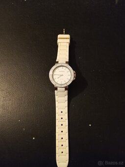Prodám více druhů hodinek - 10
