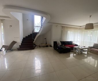 Rodinný dům 5+1, Šestajovice u Prahy - 10