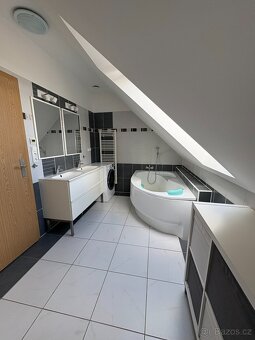 Prodej rodinný dům CP 343 m2 s garáží, zahradou - 10