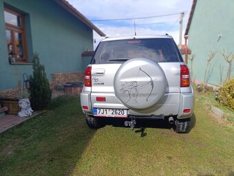 Toyota RAV 4 - 10