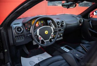 Ferrari F430 z roku 2008 - 10