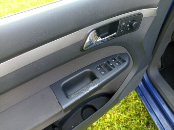 VW Touran 2.0TDi - 10